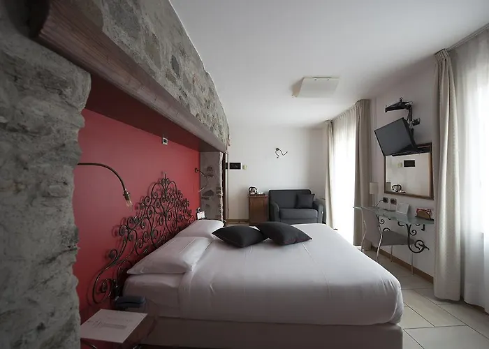 Hotel Villa Colico 3*