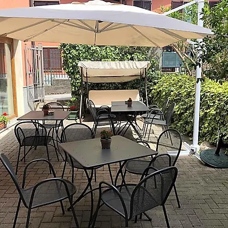 Hotel Villa Colico كوليكو