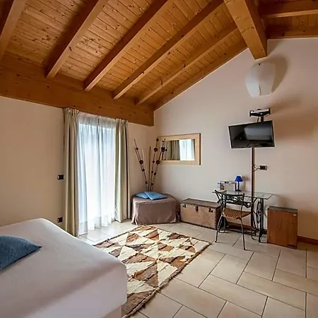 Hotel Villa Colico كوليكو