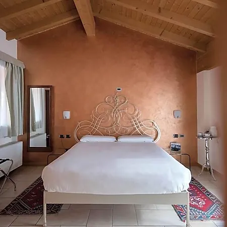 Hotel Villa Colico 3*