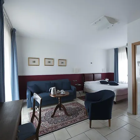 Hotel Villa Colico كوليكو