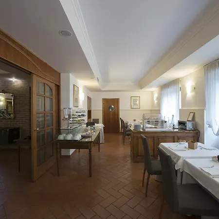 Hotel Villa Colico 3* Colico