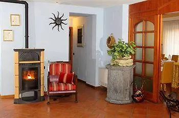 Hotel Villa Colico فندق كوليكو