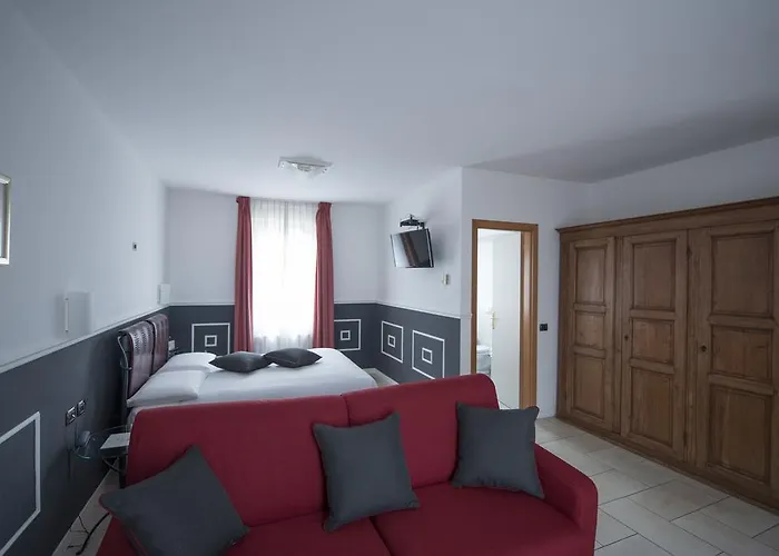 Szálloda Hotel Villa Colico